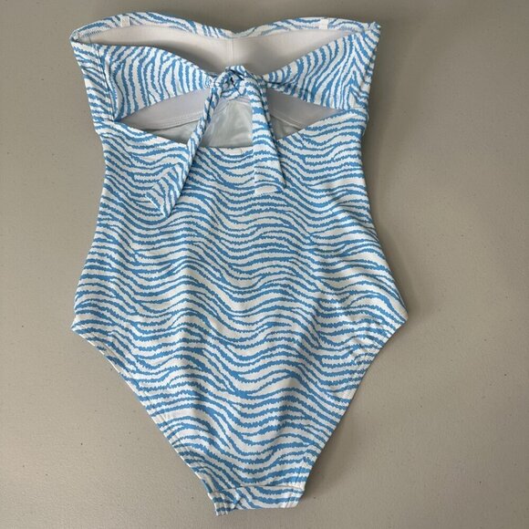 J McLaughlin Koa One Piece Swimsuit Size 6 Radio Waves Blue White NWOT - Picture 5 of 11